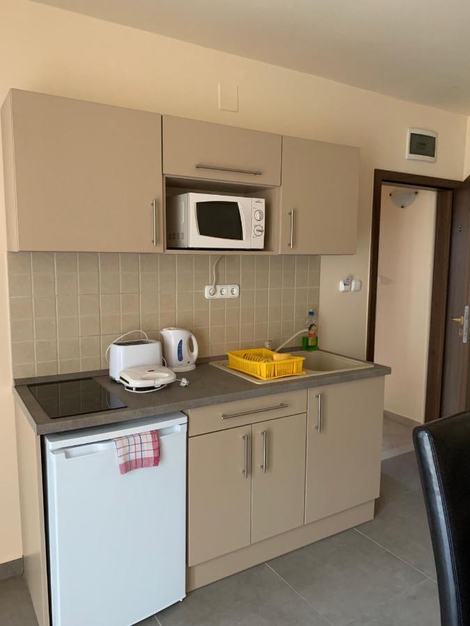 Balaton Apartmanház Siófok Esterno foto