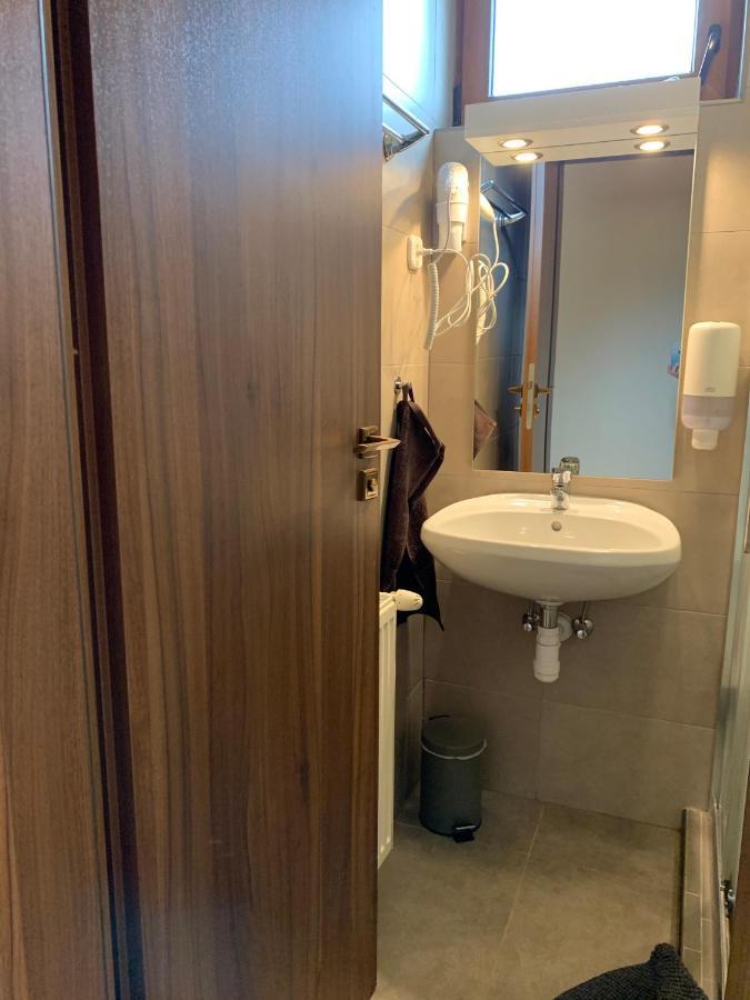 Balaton Apartmanház Siófok Esterno foto