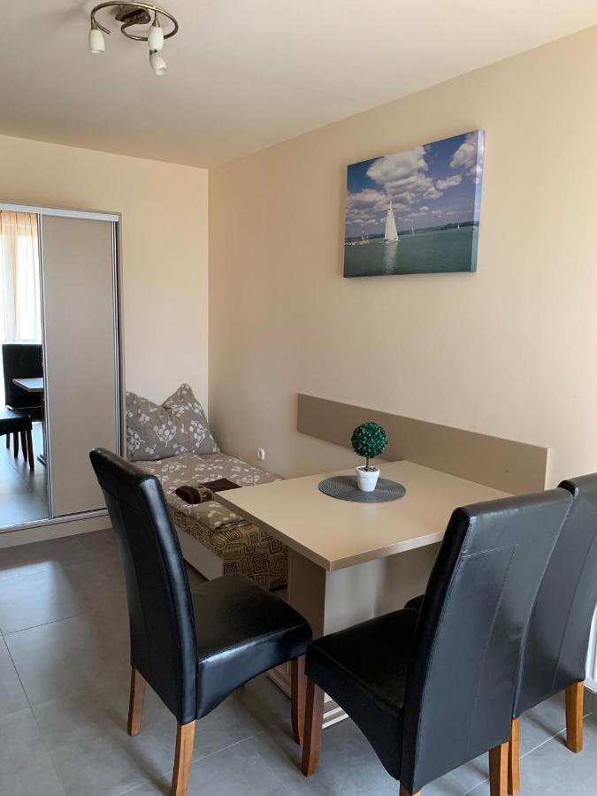 Balaton Apartmanház Siófok Esterno foto