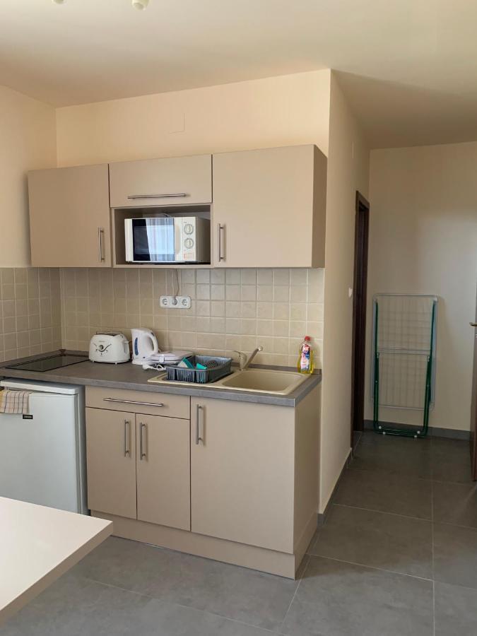 Balaton Apartmanház Siófok Esterno foto