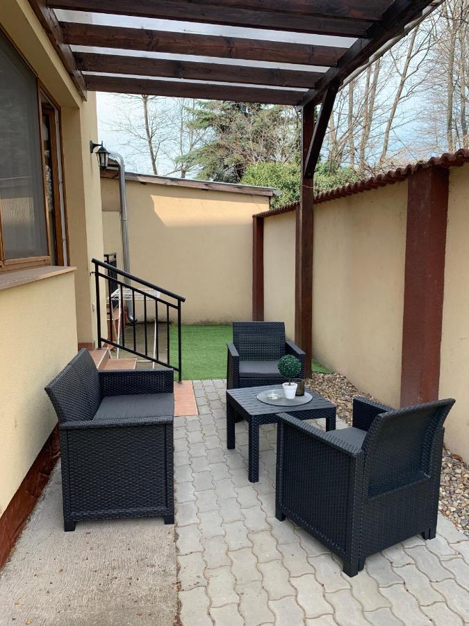 Balaton Apartmanház Siófok Esterno foto