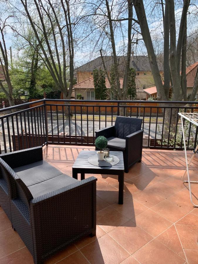 Balaton Apartmanház Siófok Esterno foto