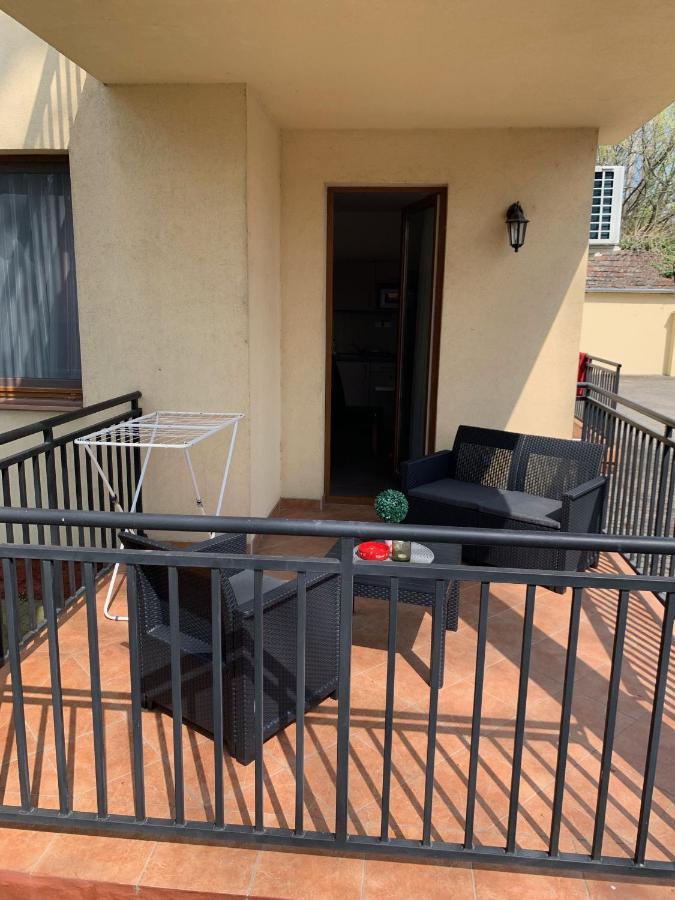 Balaton Apartmanház Siófok Esterno foto